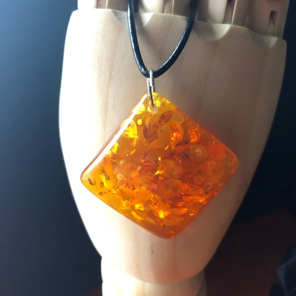 Gold pendant